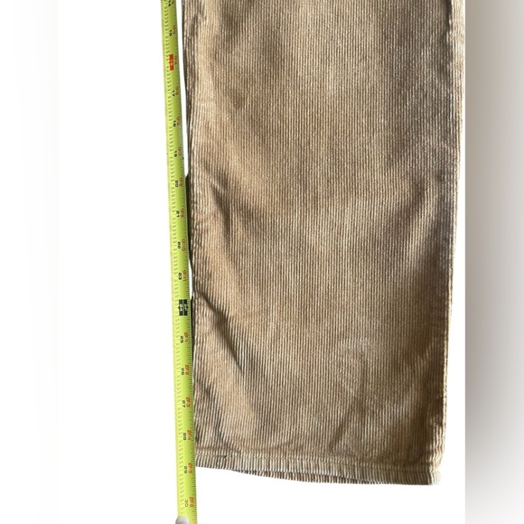 Levi's Women's 94 Baggy ,Corduroy Jeans - Tan - Picture 9 of 10
